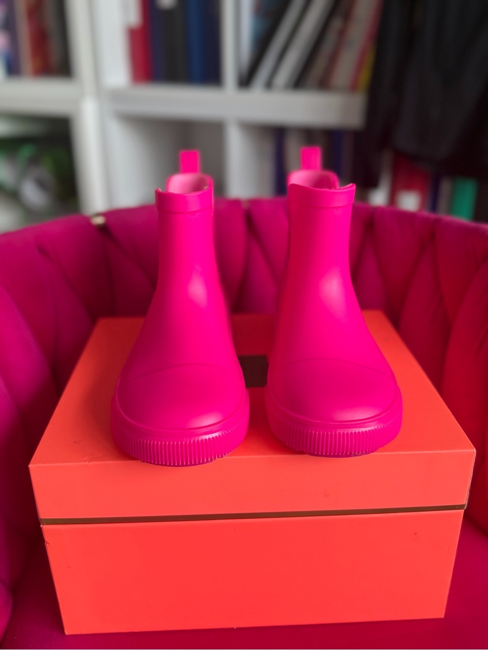 GAP Kids Waterproof ankle Rain Boots - Hot Pink size 3/4